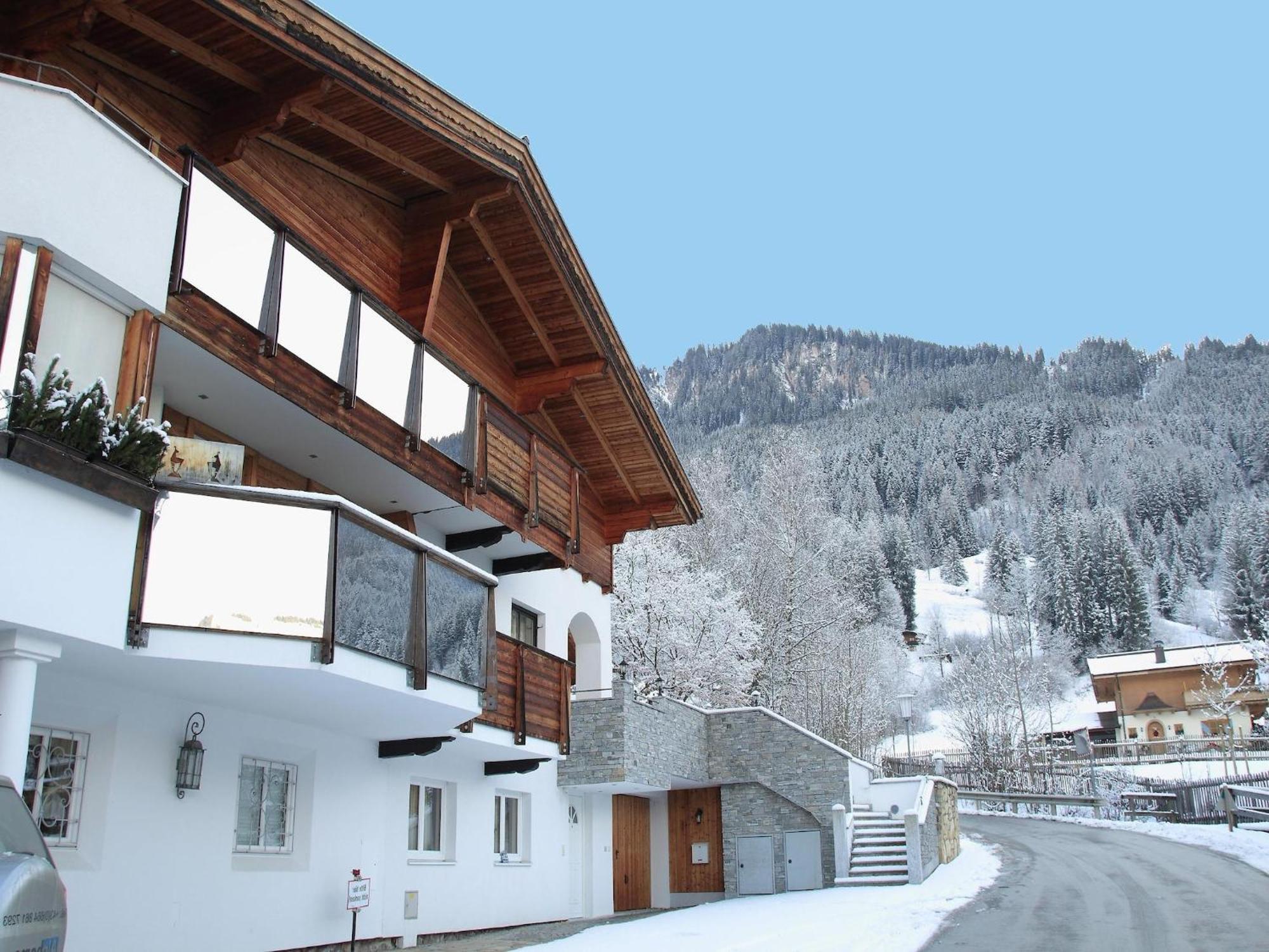 Apartment Near The Hahnenkamm Cable Car Kitzbühel Exterior foto
